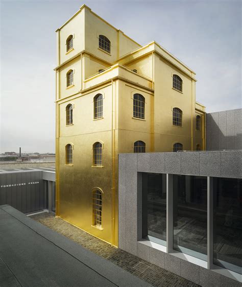 la bellezza della fondazione prada|foundation prada milan.